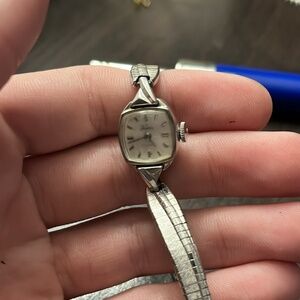Traditions 17 jewel vintage women’s watch